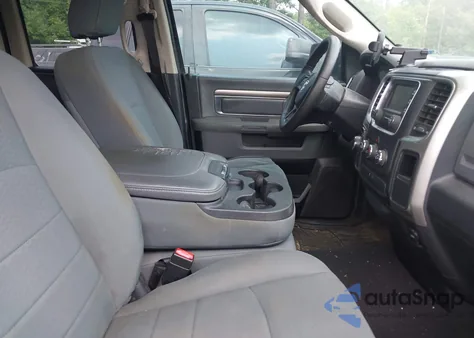 2017 Ram 1500 Slt 4X2 6'4 Box из США, поврежденный, VIN 1C6RR6GG5HS768812